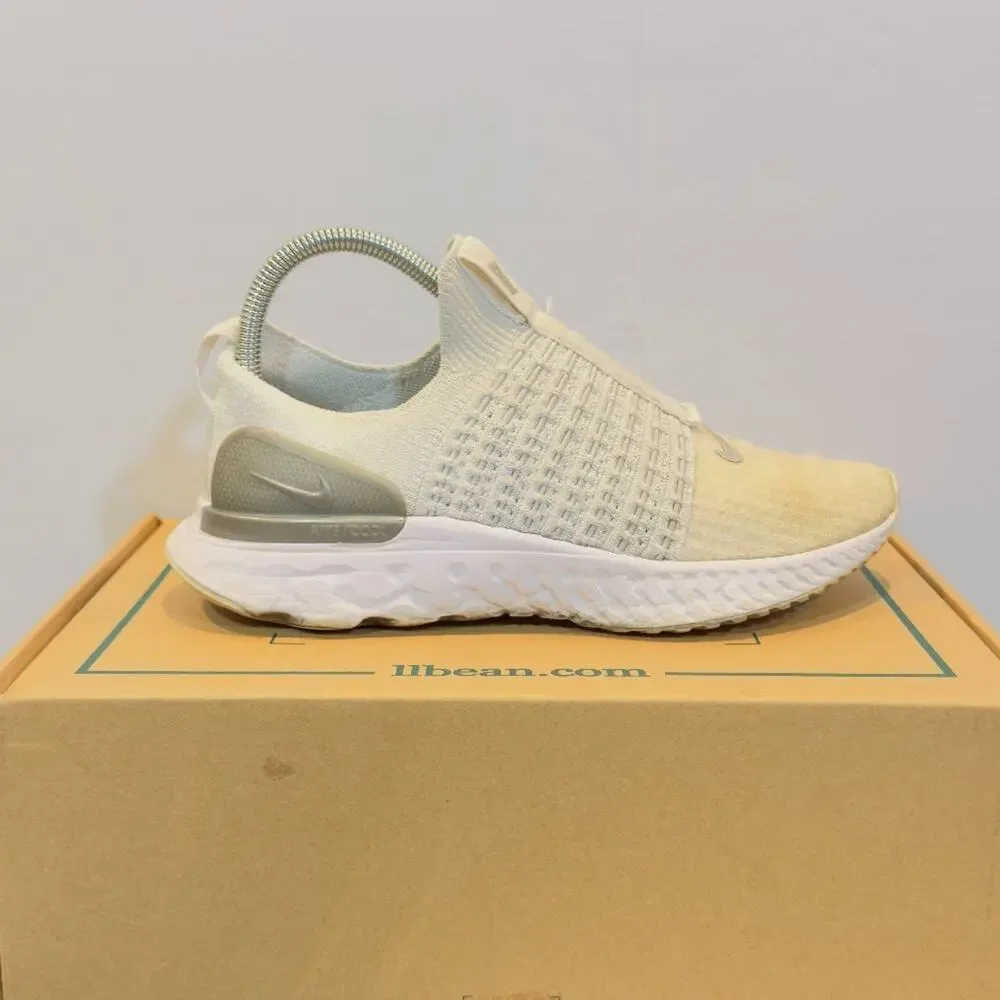 Nike React Phantom Run Flyknit 2 Womens Size 9 Running Shoes Cushioned Sneakers
